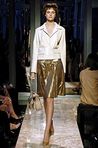 Look 16
